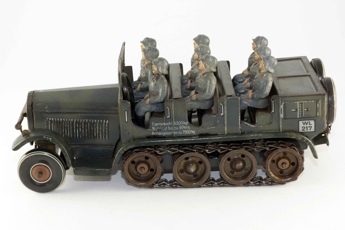 Camion militare con cingoli 217 - 1930